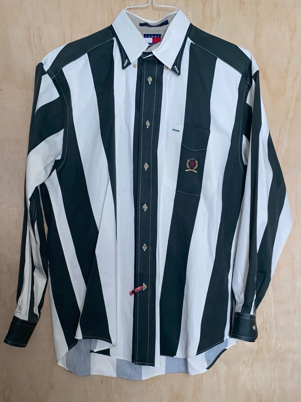 Tommy Hilfiger Men's Black & White Vertical Stripe Button-Down Shirt